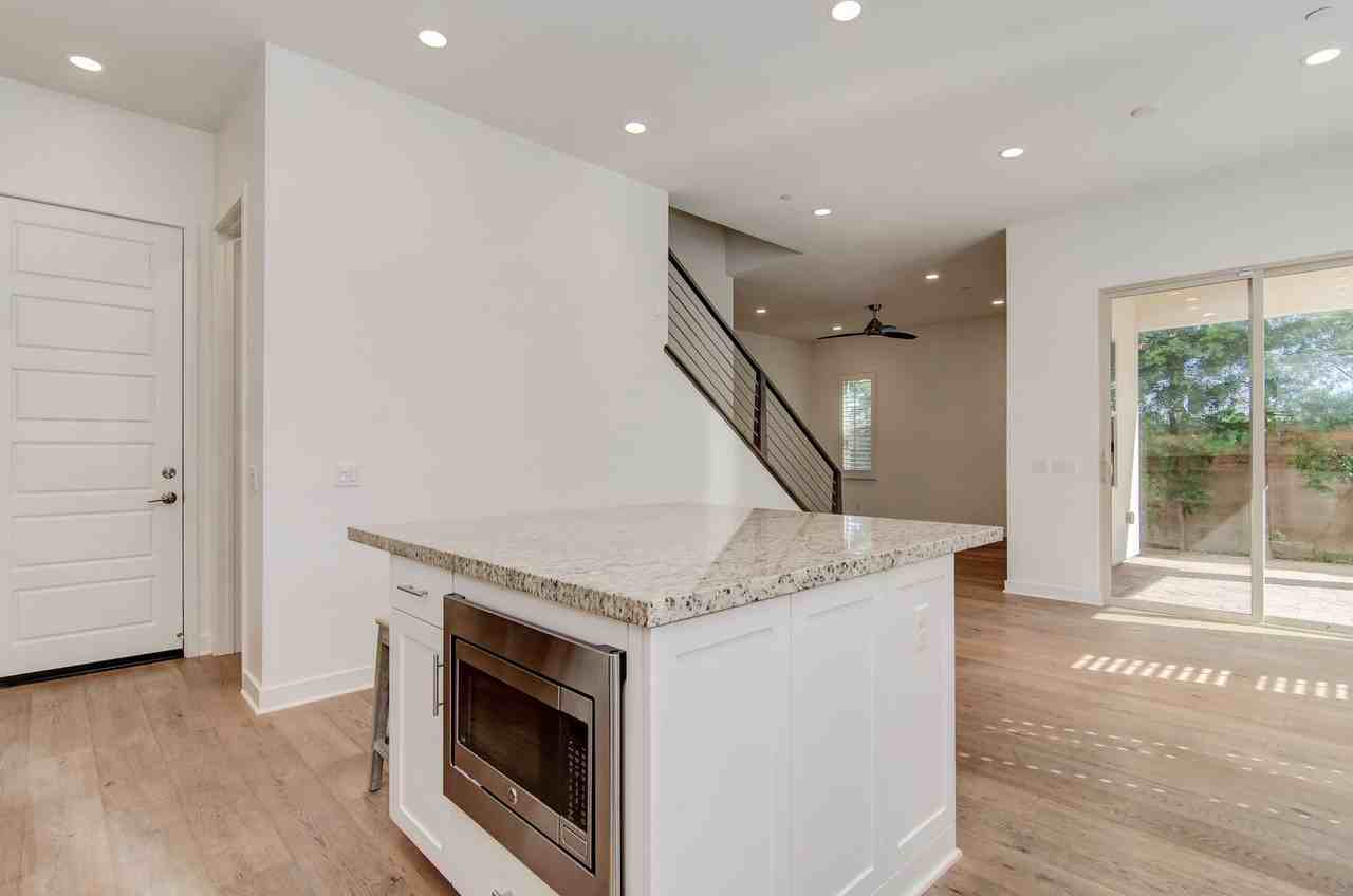 651 Breakaway Ln - Photo 6 of 26