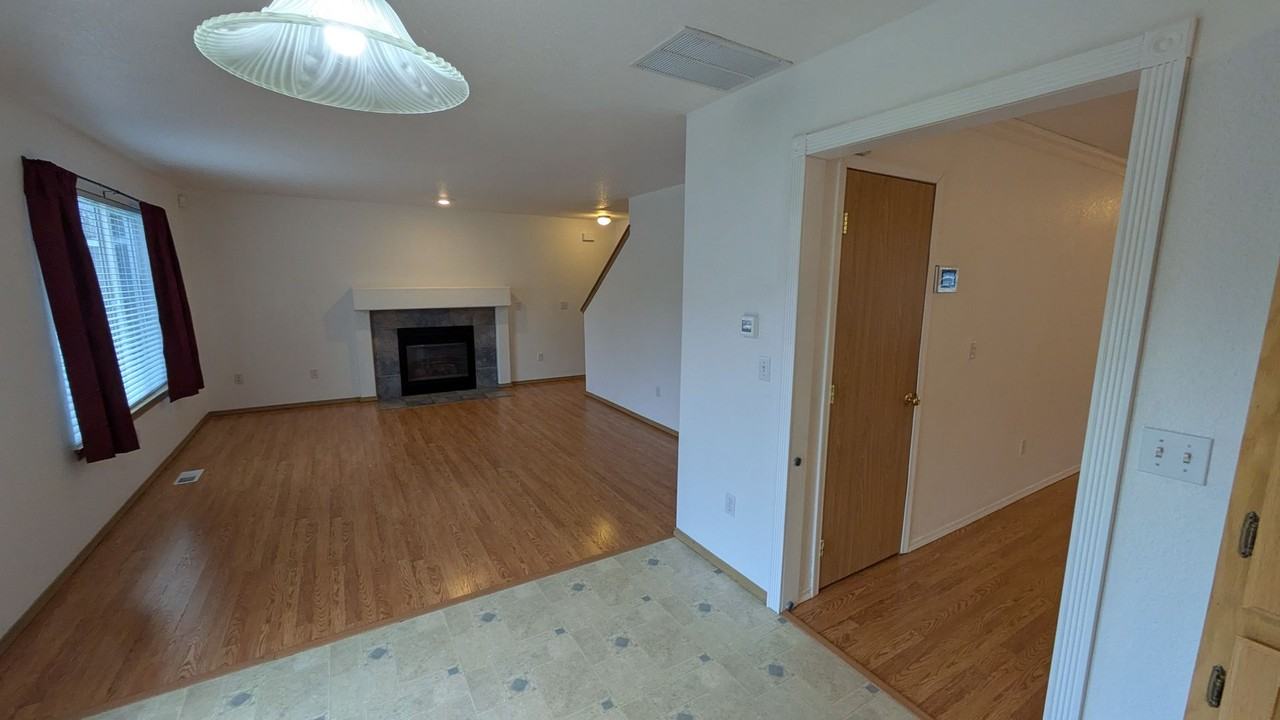 15310 105th Ave Se - Photo 5 of 16