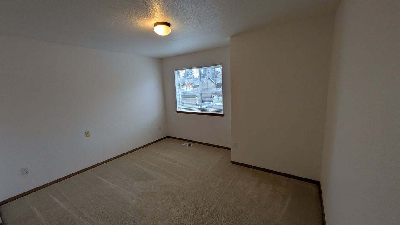 15310 105th Ave Se - Photo 7 of 16