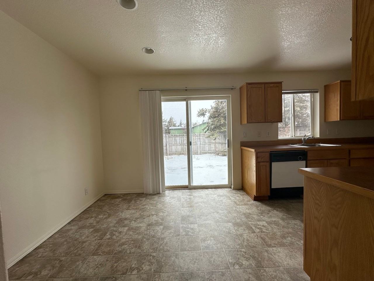2922 2922 NE #2 - Photo 6 of 36
