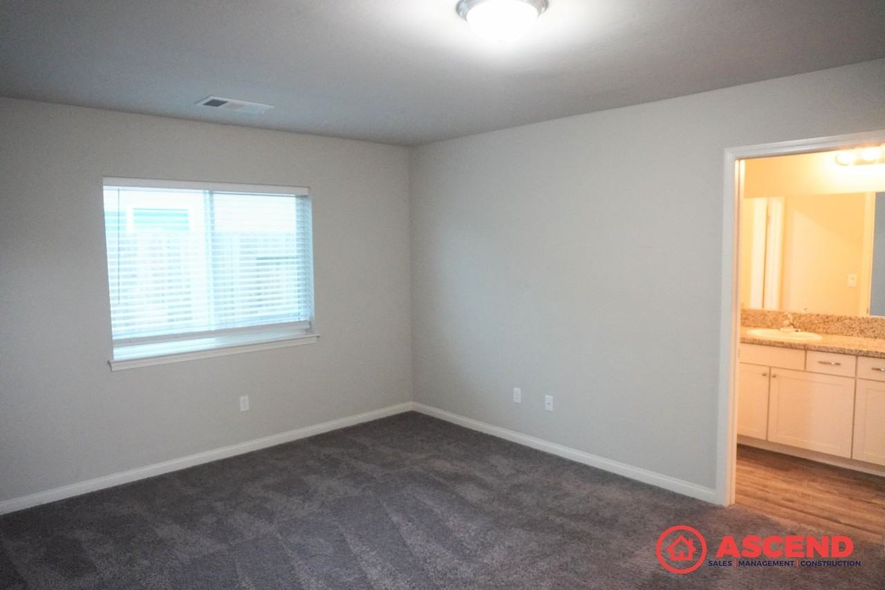 9803 Heather Meadows Dr - Photo 7 of 17
