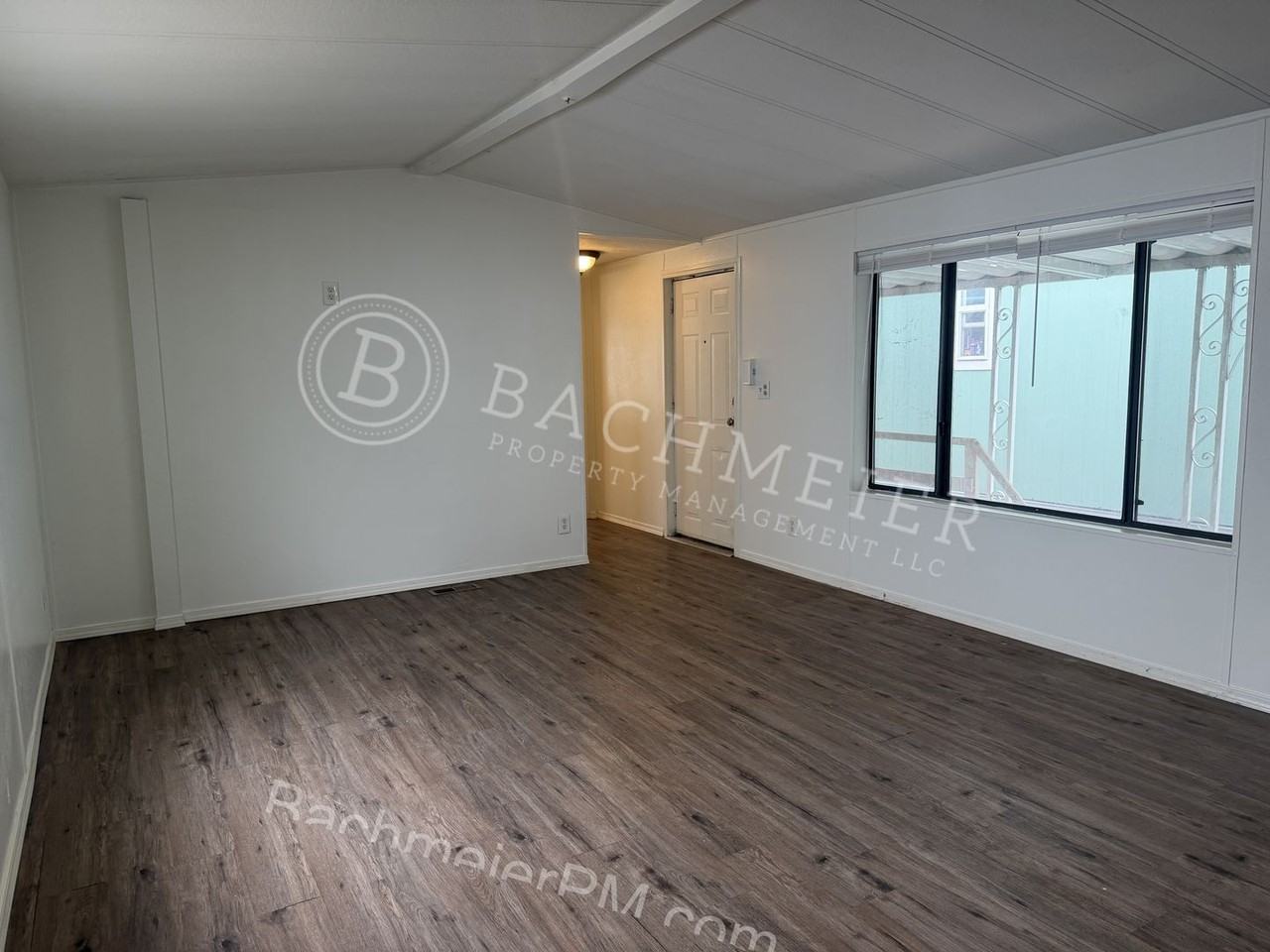 515 Sw 14th St - Photo 3 of 13