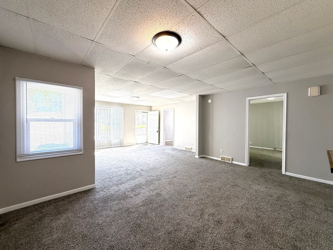 422 Franklin Ave - Photo 2 of 15