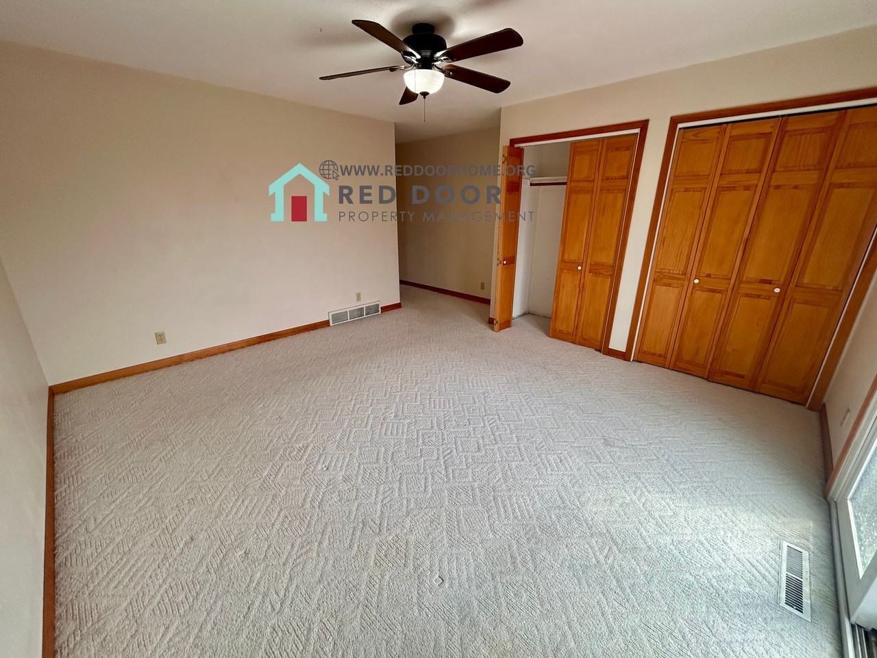 108 29th Ave Ne - Photo 5 of 16