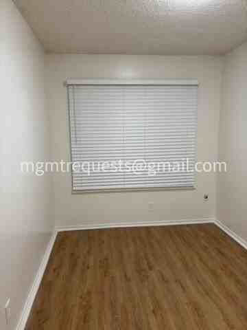 16780 Village Lane - Photo 6 of 9