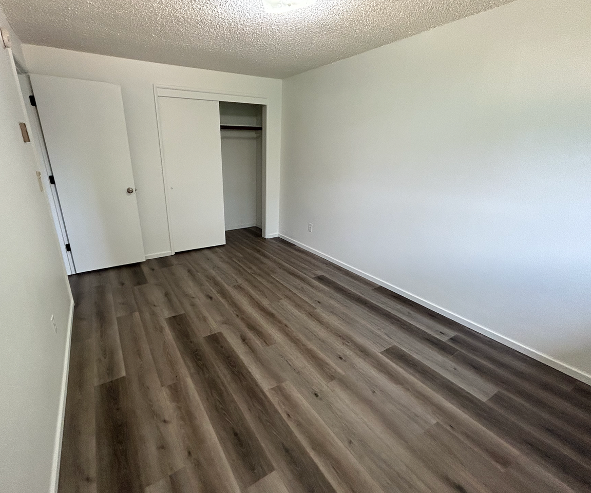 568 Cinderella Loop - Photo 4 of 7