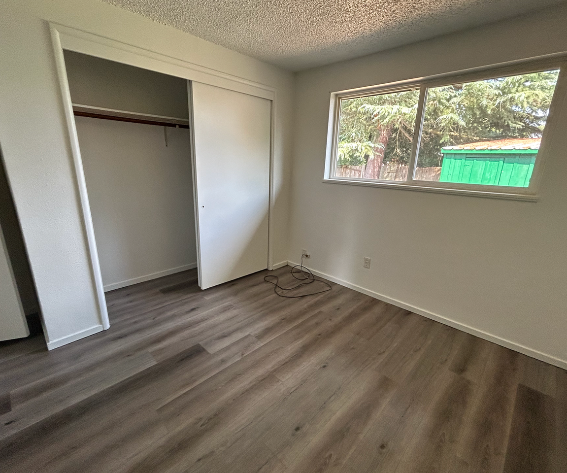 568 Cinderella Loop - Photo 6 of 7