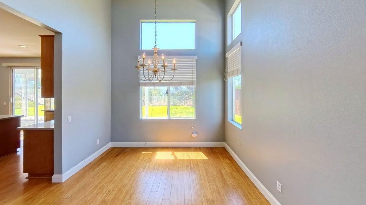 526 Wrightwood Rd - Photo 5 of 28
