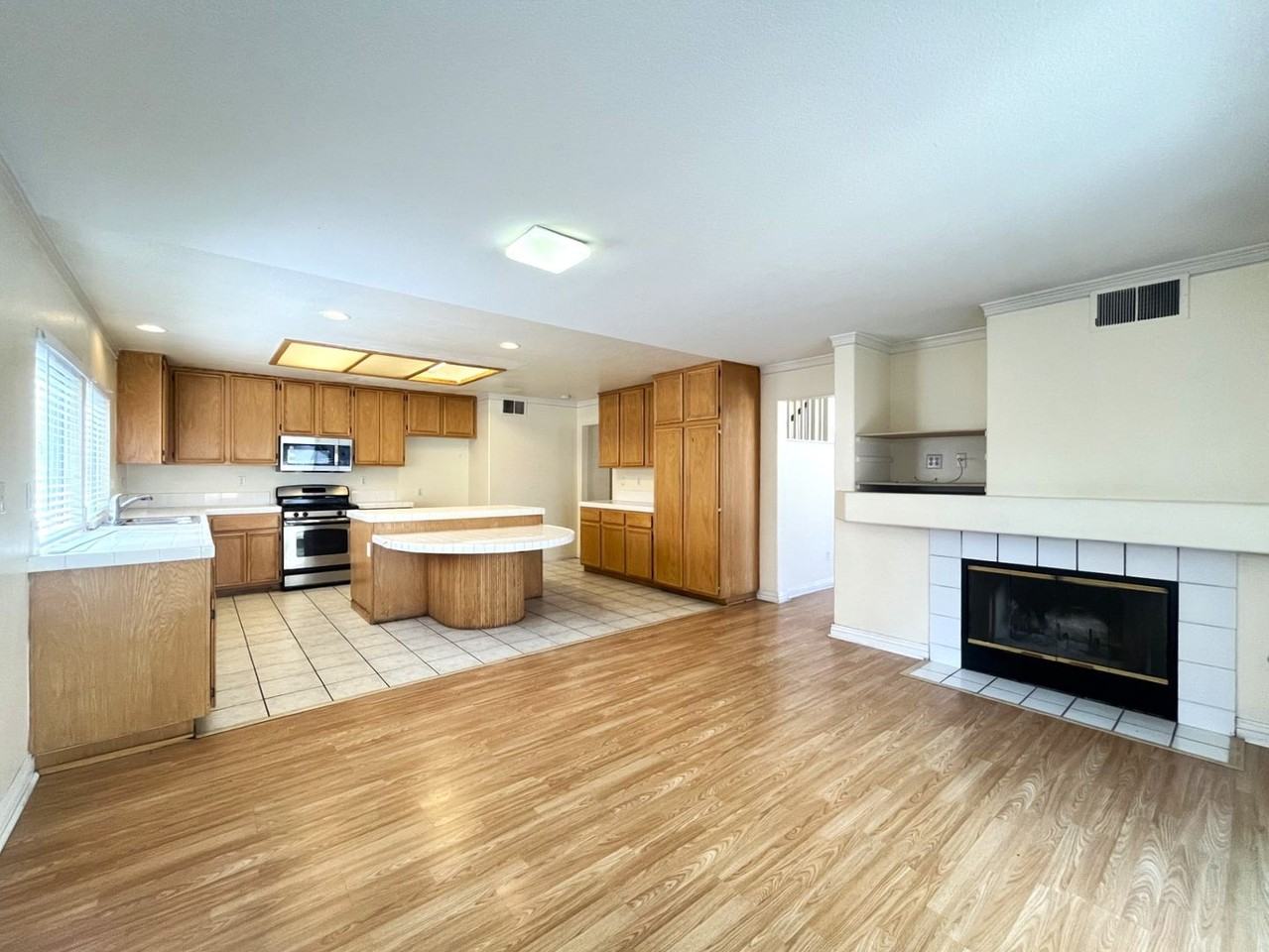 635 Shenandoah Rd - Photo 5 of 50