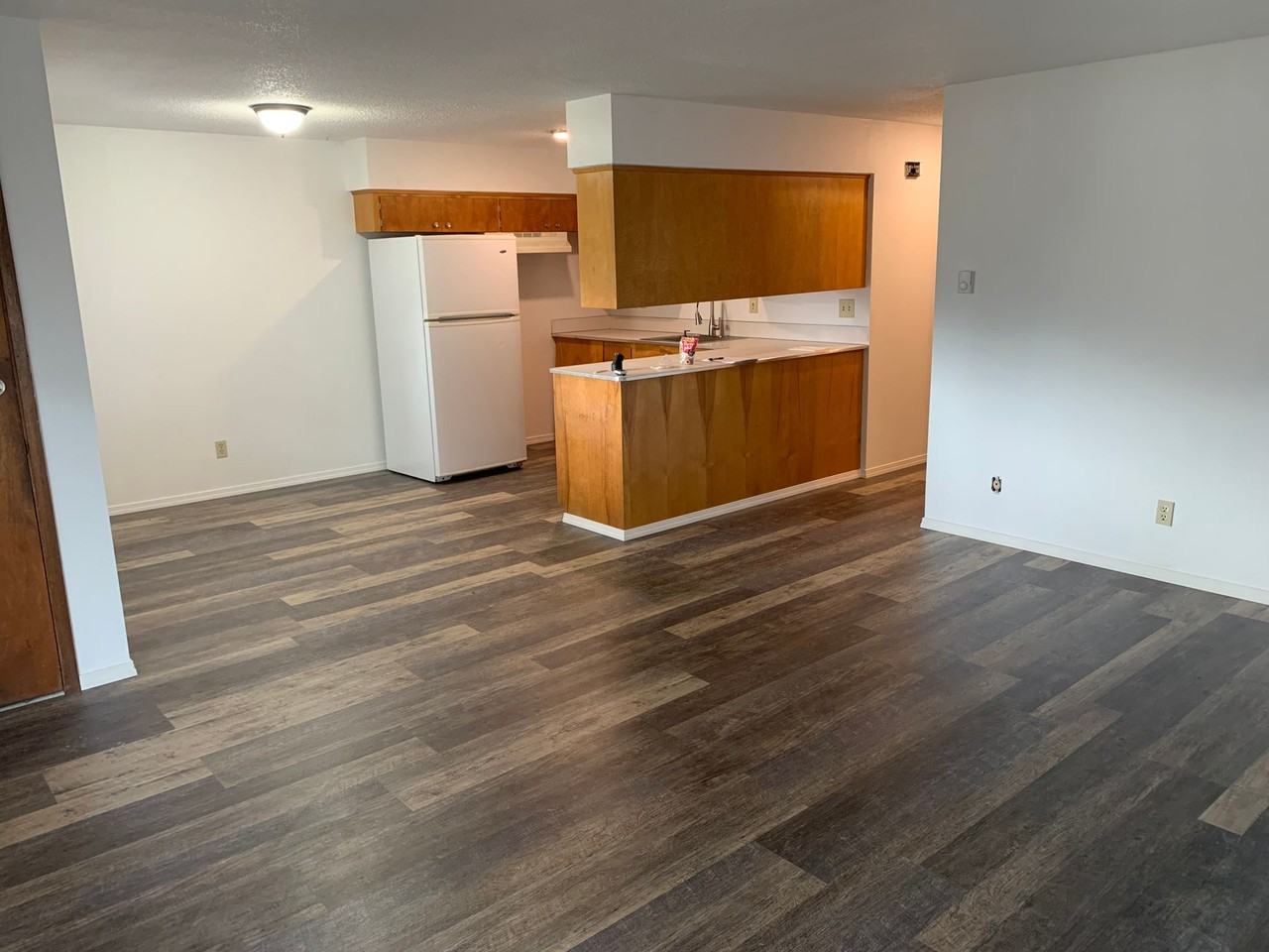 Somerset Apartments - Photo 7 of 8