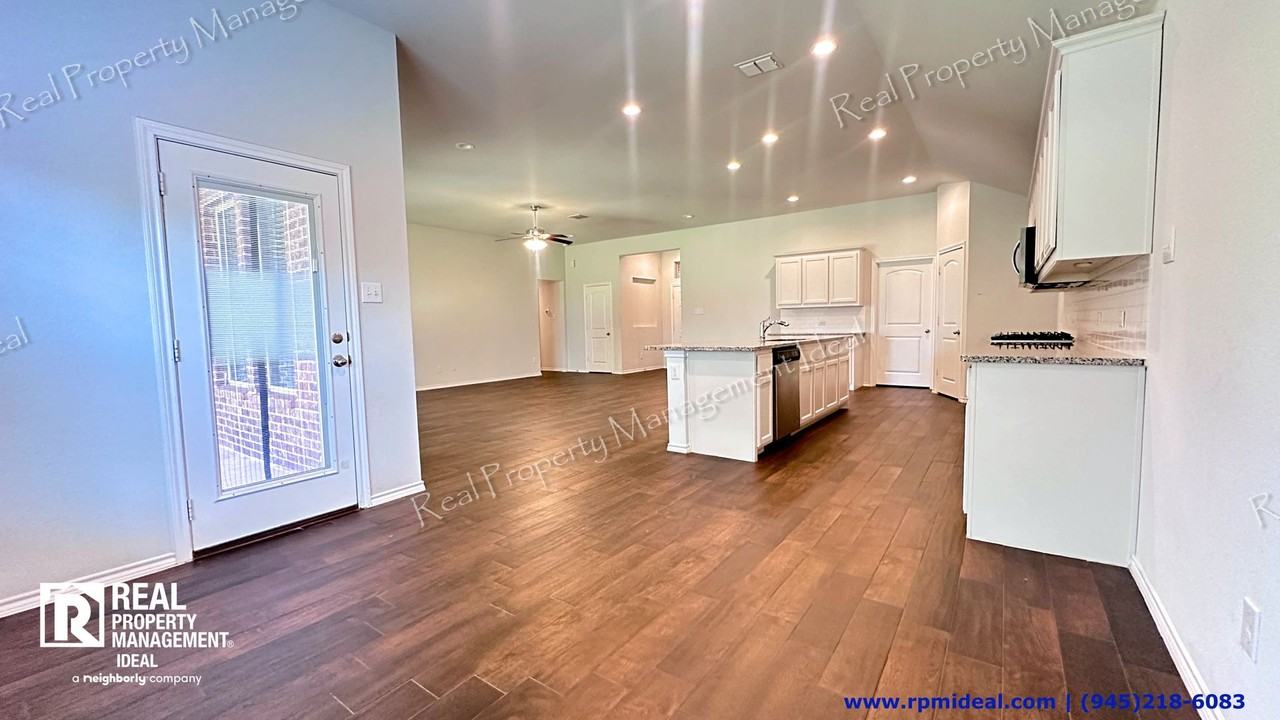 3977 Winding Hollow Dr - Photo 6 of 35
