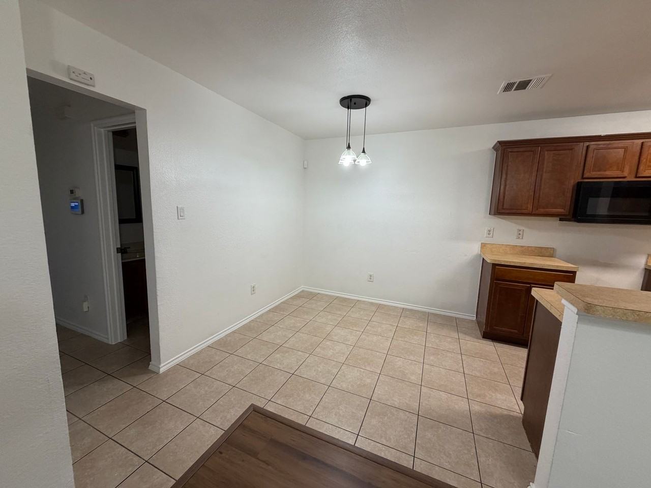 8118 Tanner Ave - Photo 4 of 11