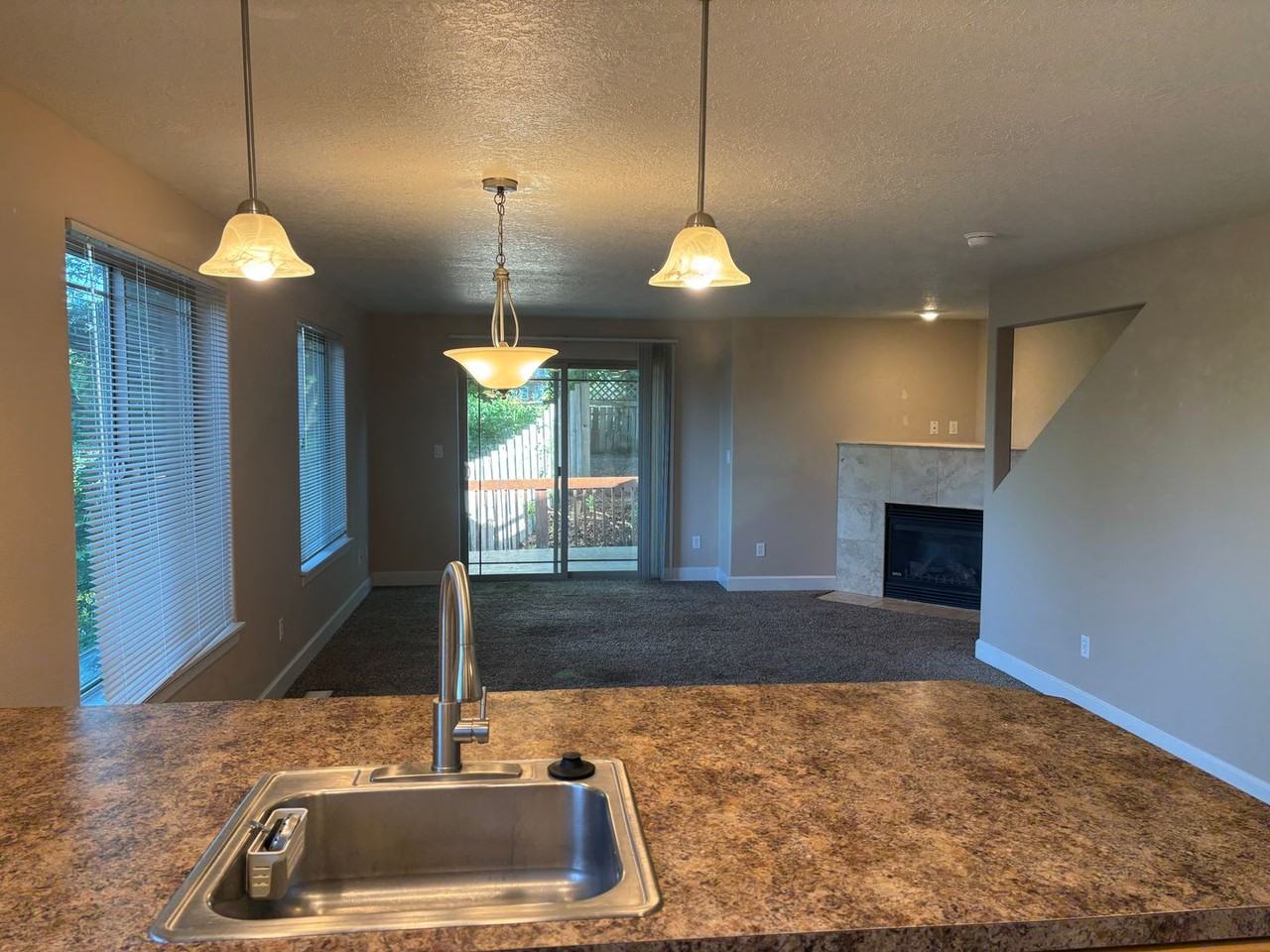 940/942 River Bend Rd NW - Photo 3 of 14