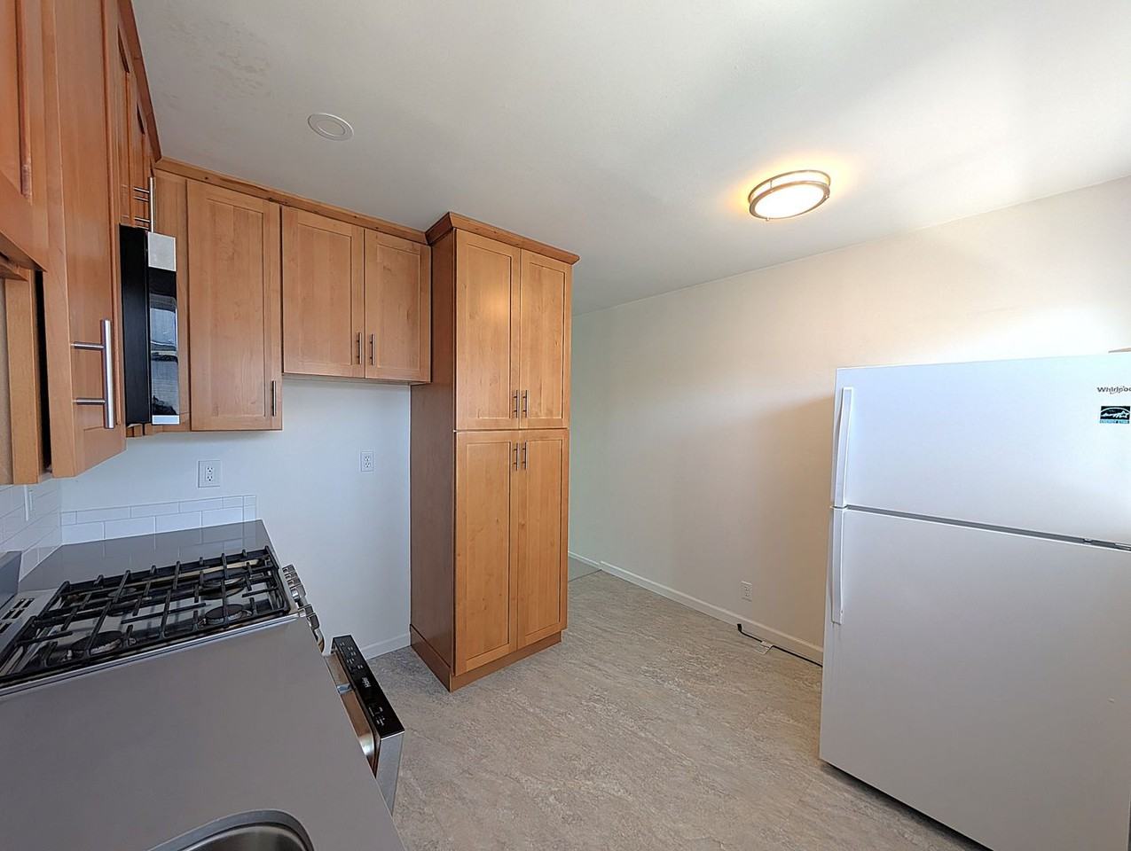 1735 Carleton St #D - Photo 3 of 10