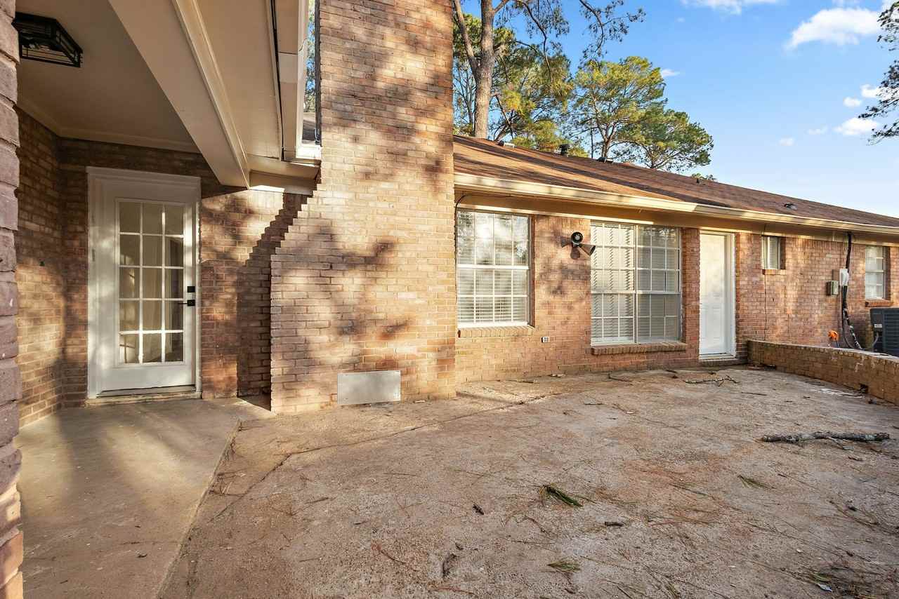 816 Winthrop Circle - Photo 4 of 36