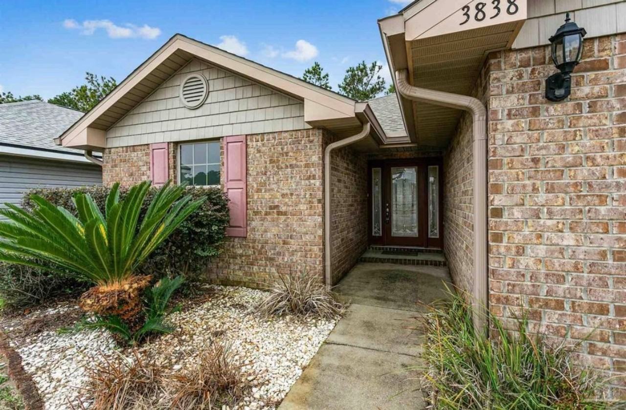 3838 Weatherstone Cir - Photo 2 of 2