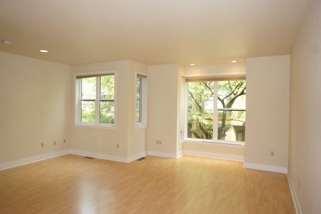 735 Se 34th Ave - Photo 6 of 26