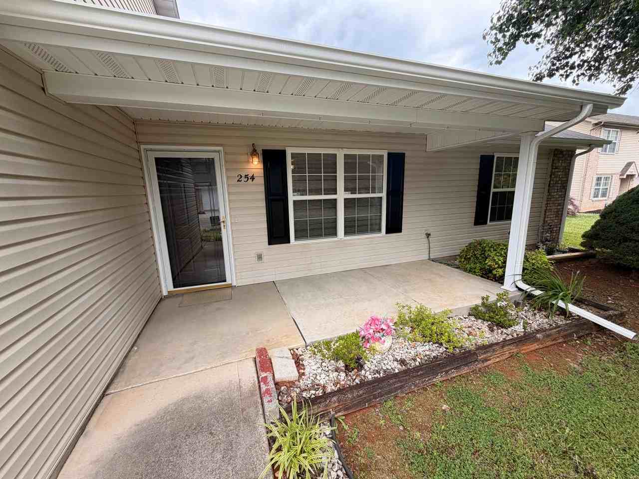 254 Dumplin Ln - Photo 3 of 25