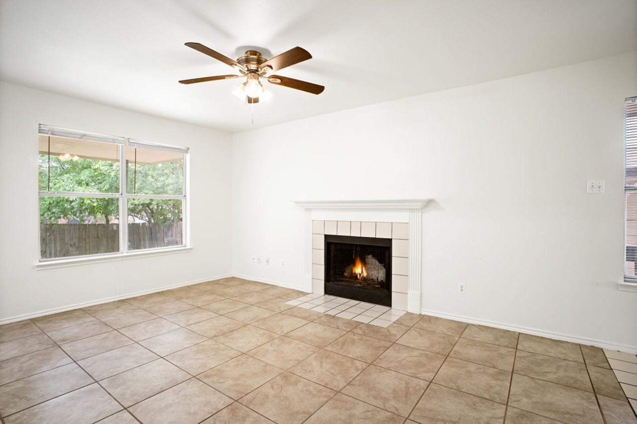 6054 Bantry Bay - Photo 5 of 25