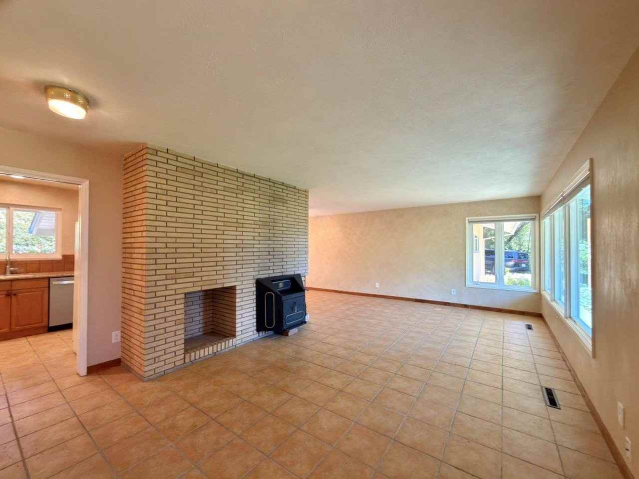 275 Cold Springs Rd - Photo 6 of 39