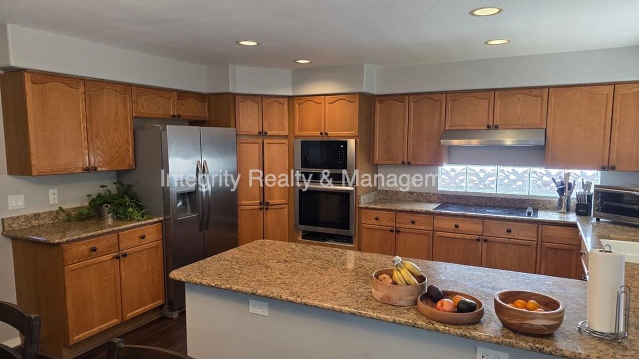 3425 White Oak Ln - Photo 7 of 46