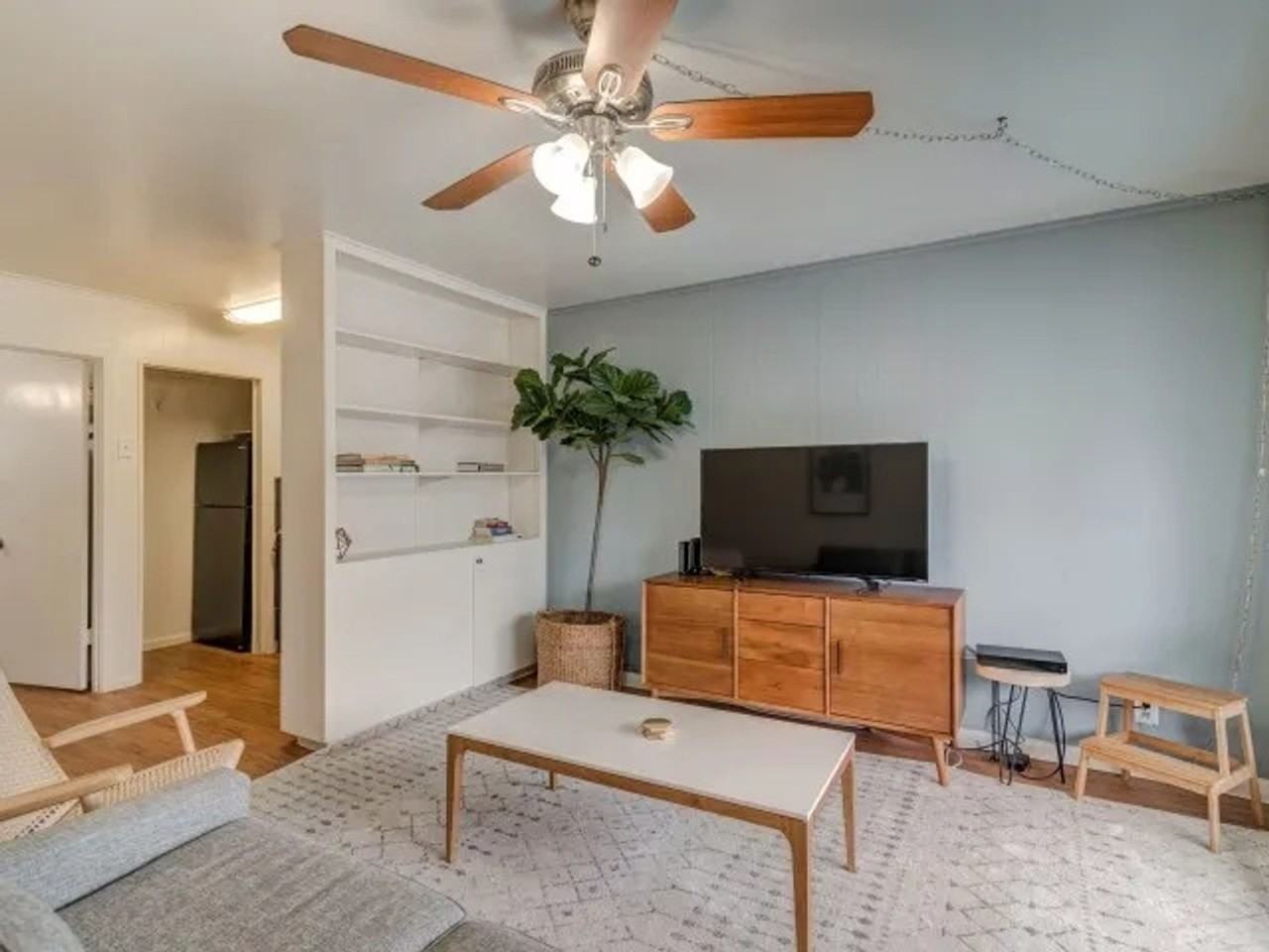The Oasis - Photo 3 of 10