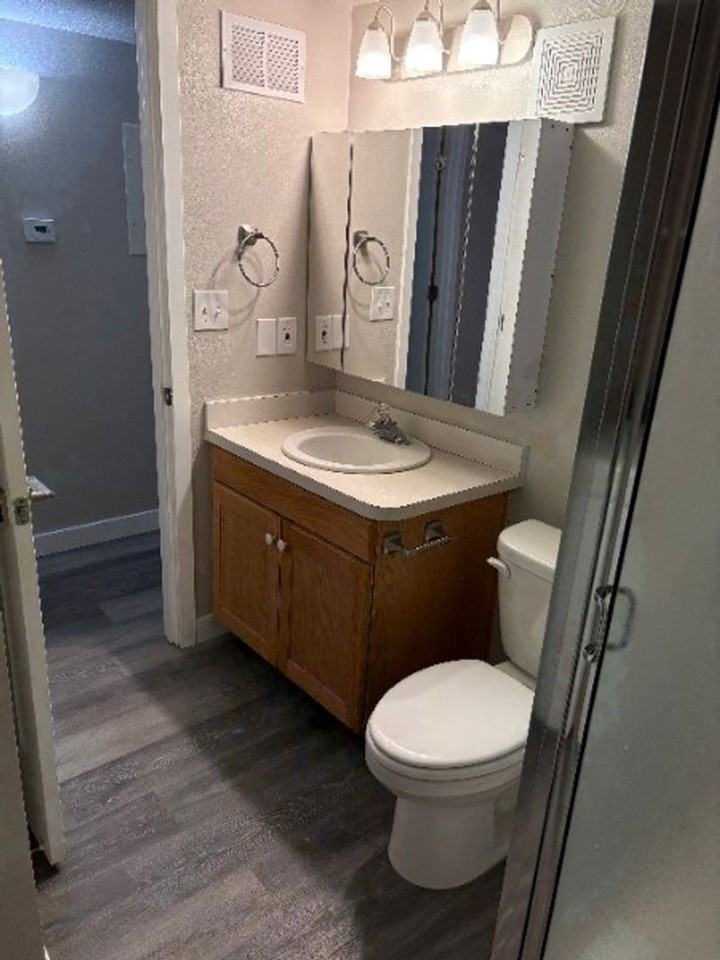 1229 W 1420 N - Photo 7 of 8