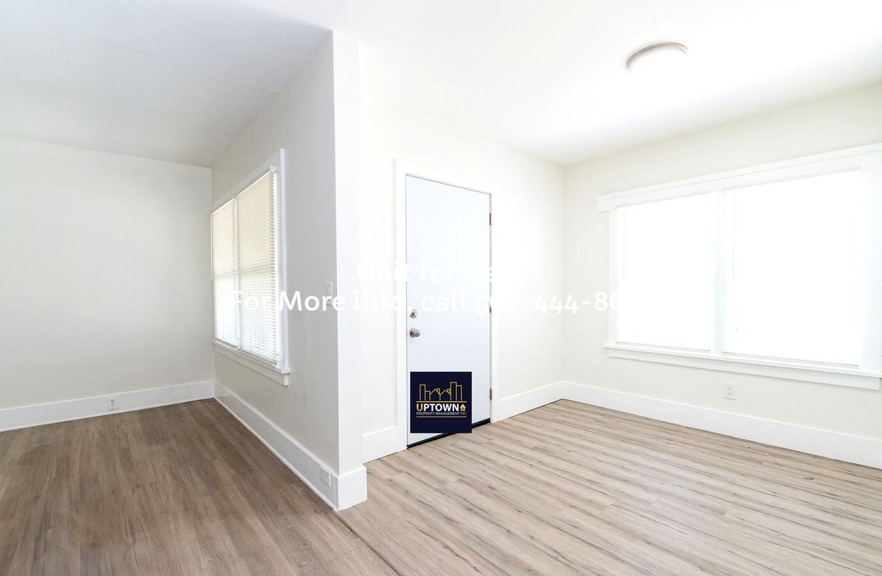 801 S Birch St - Photo 4 of 16