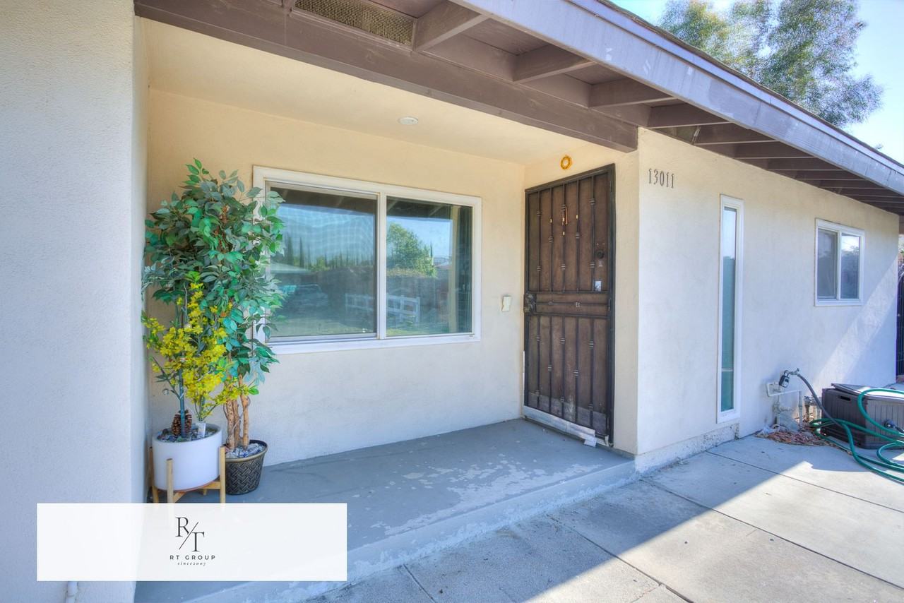 13011 Pinon St - Photo 2 of 42