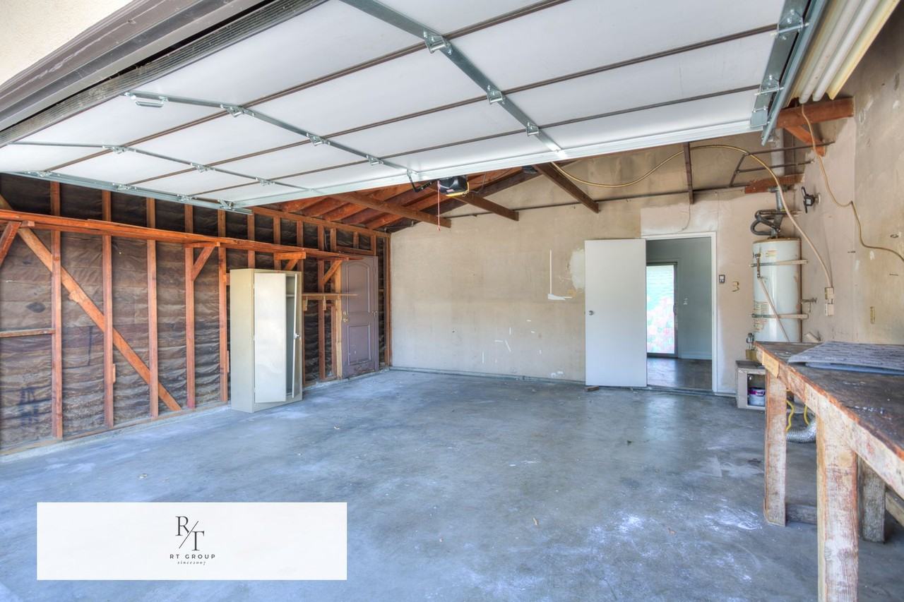 13011 Pinon St - Photo 5 of 42