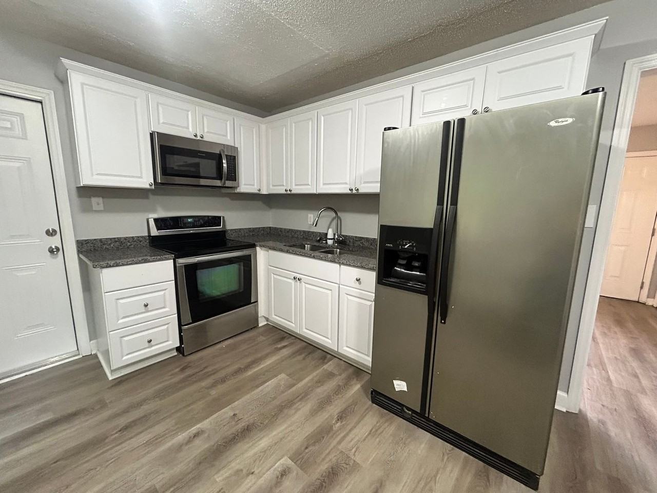 195 Gladiola Dr - Photo 3 of 26
