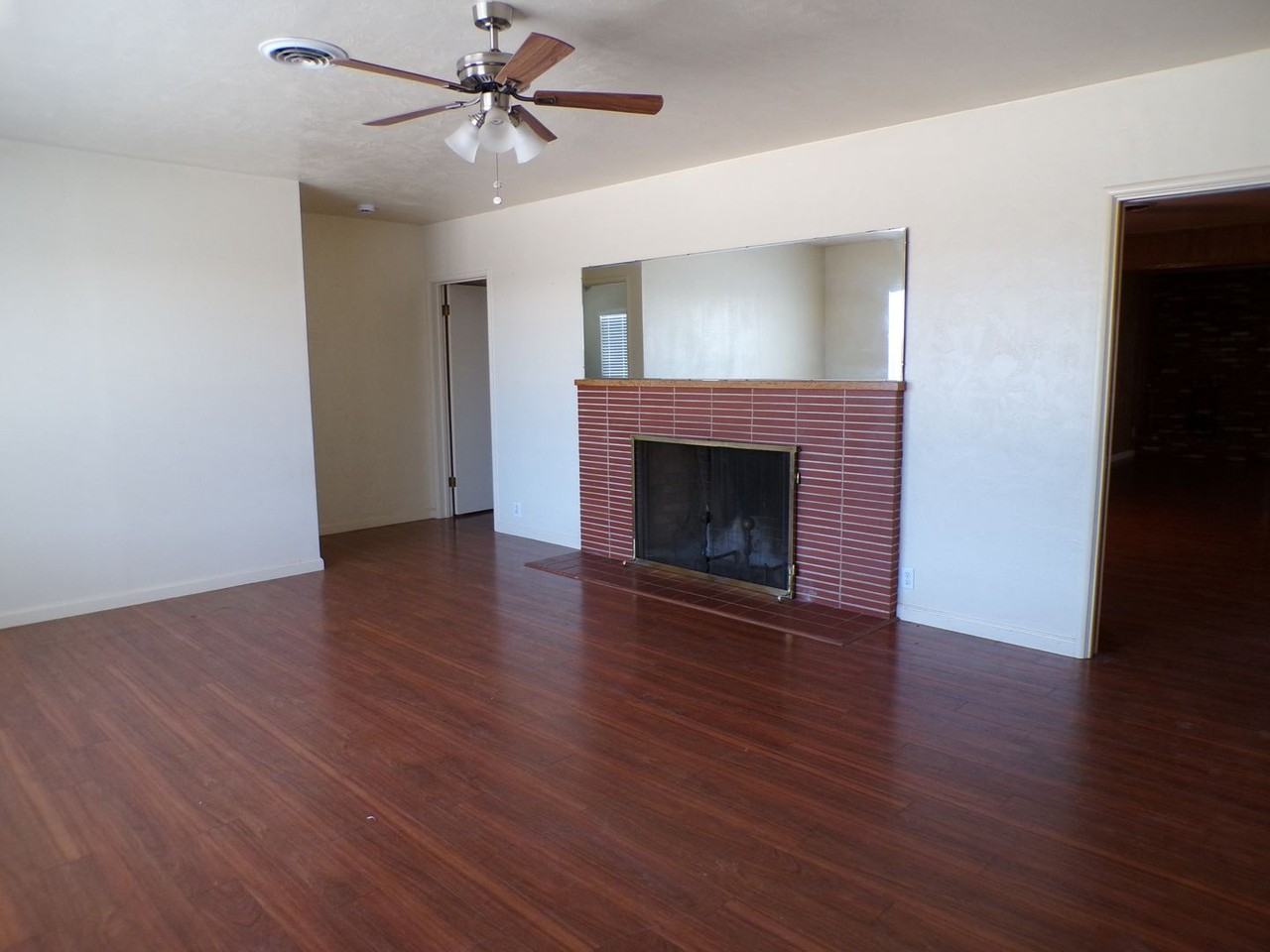 18832 Mello Rd - Photo 3 of 17