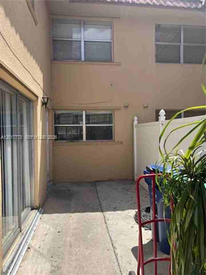 7106 Nw 169th St #7106 - Photo 2 of 19