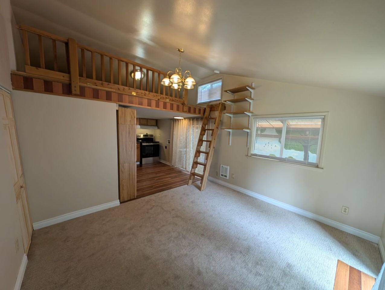 6491 Se Mile Hill Dr - Photo 2 of 10