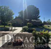 featured image of 925 N Alameda St
