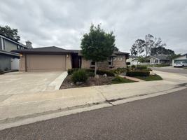 featured image of 10805 Cloverfield Pt