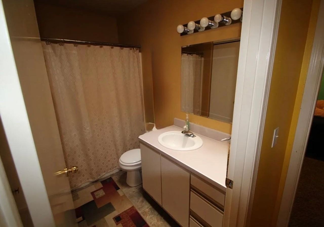 928 Ne Hidden Valley Dr - Photo 7 of 8