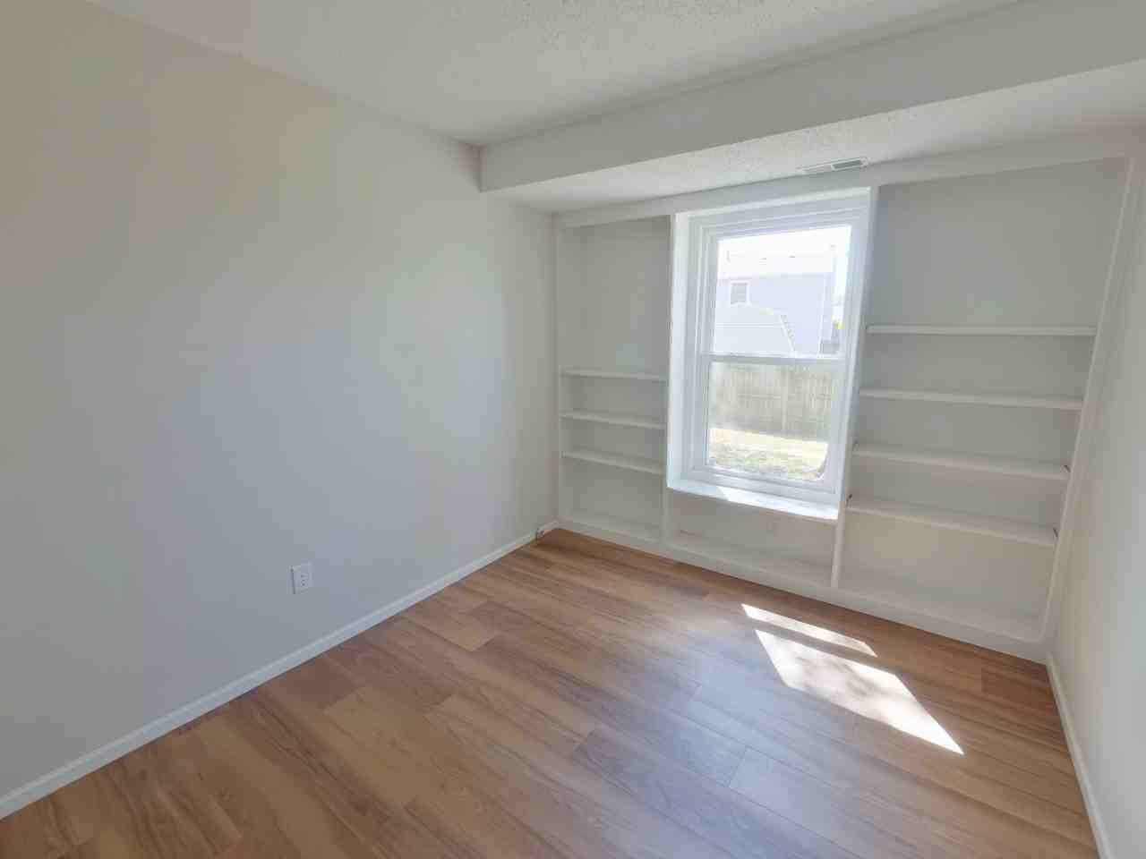 1717 S Cypress St - Photo 6 of 12