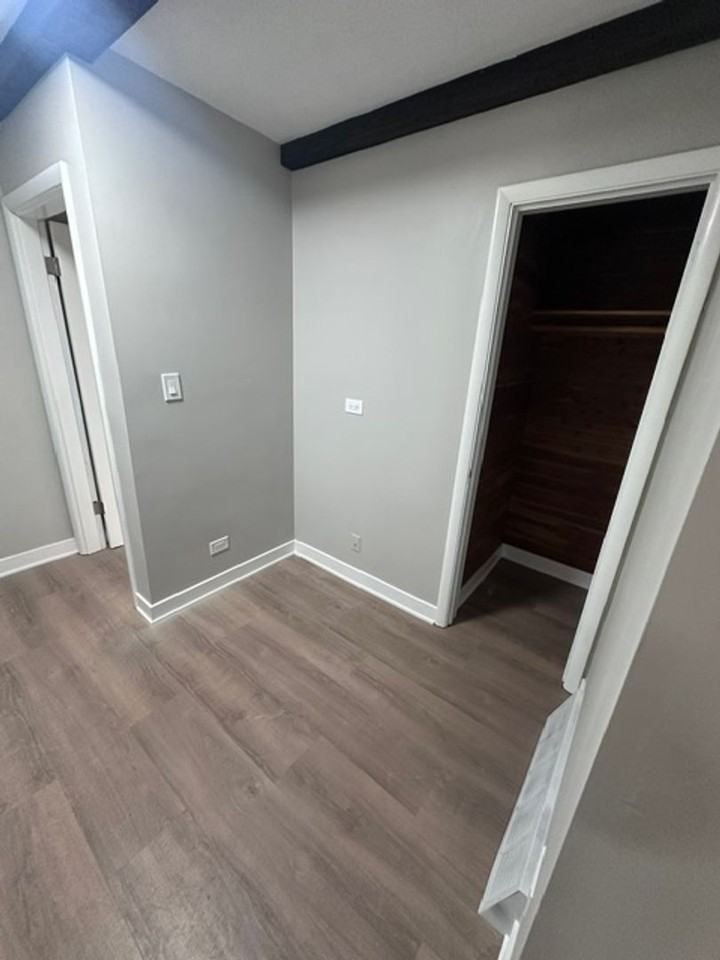 6009 S Kolin Ave - Photo 6 of 12