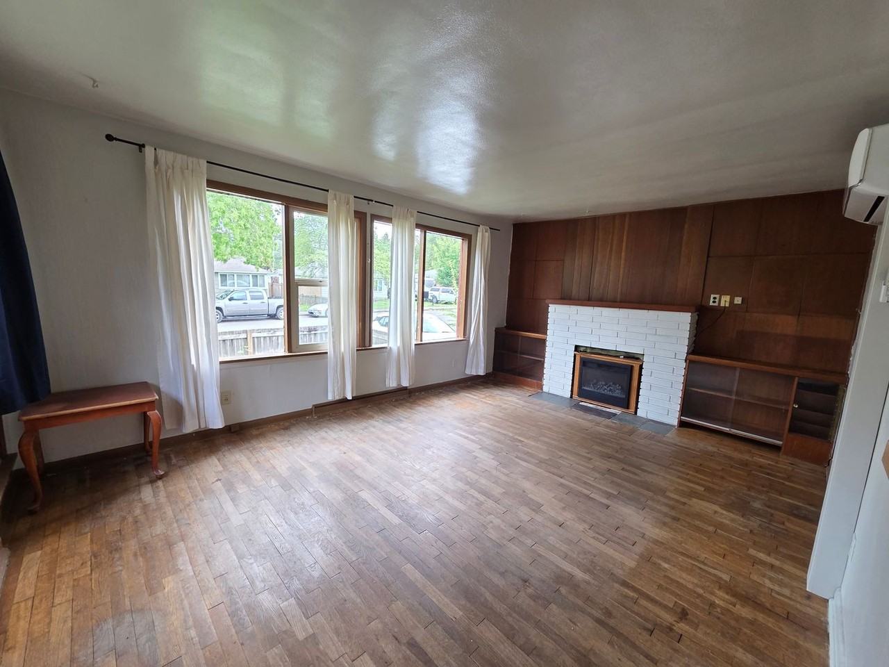1324 Garrison Ave - Photo 5 of 20