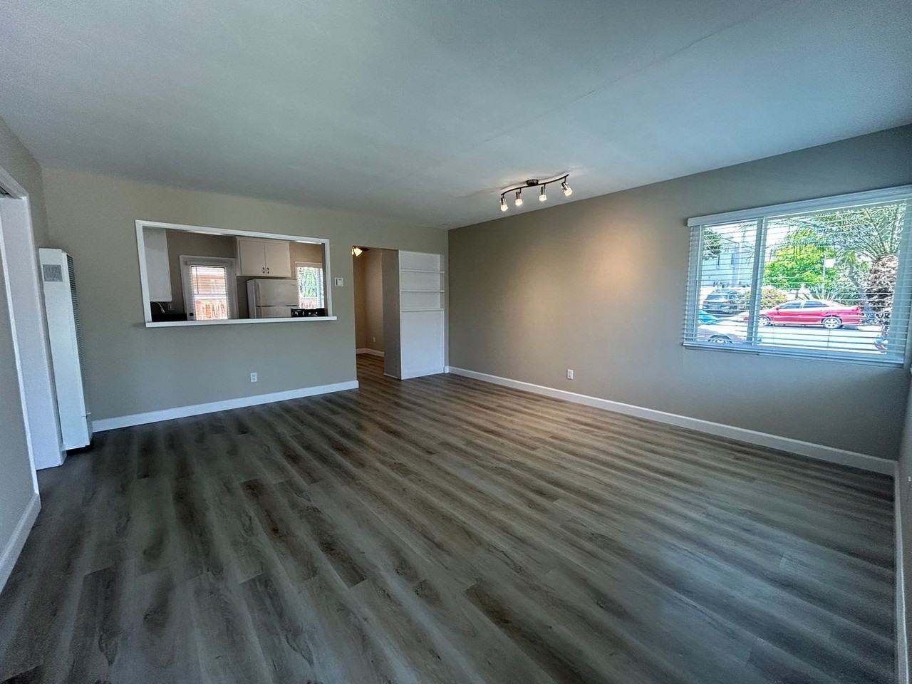 1149 Felspar St - Photo 3 of 12