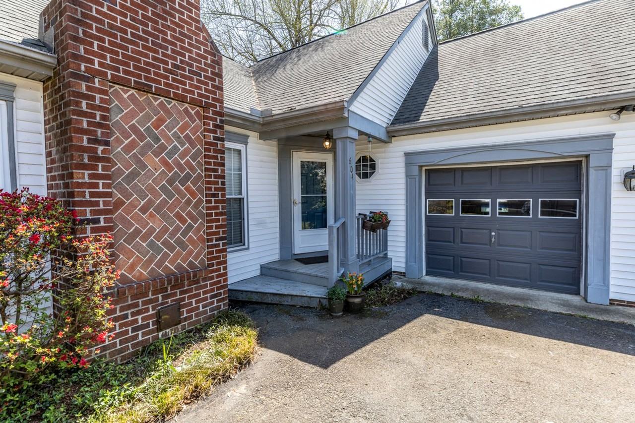 604 Wilder Dr - Photo 2 of 50