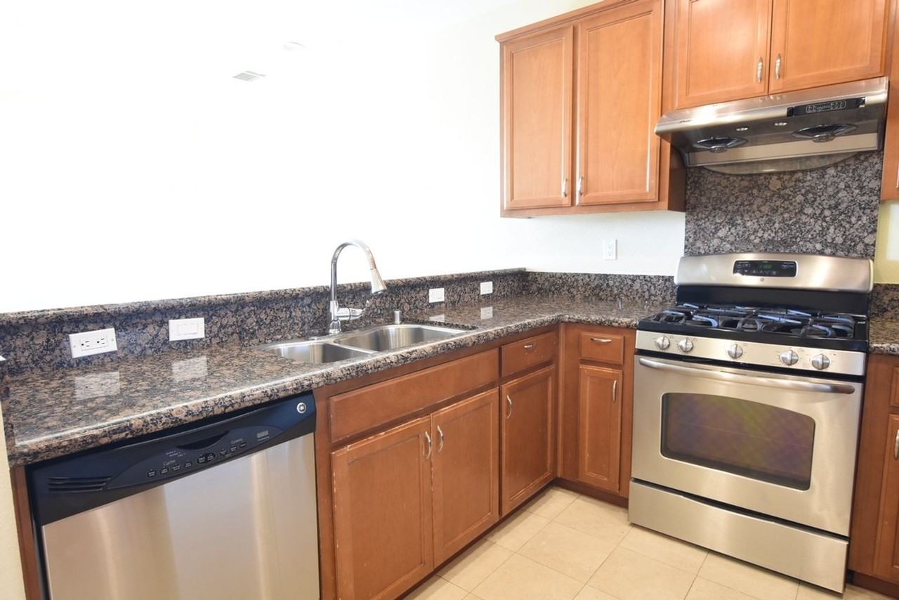 1227 Water Lily Way - Photo 3 of 14