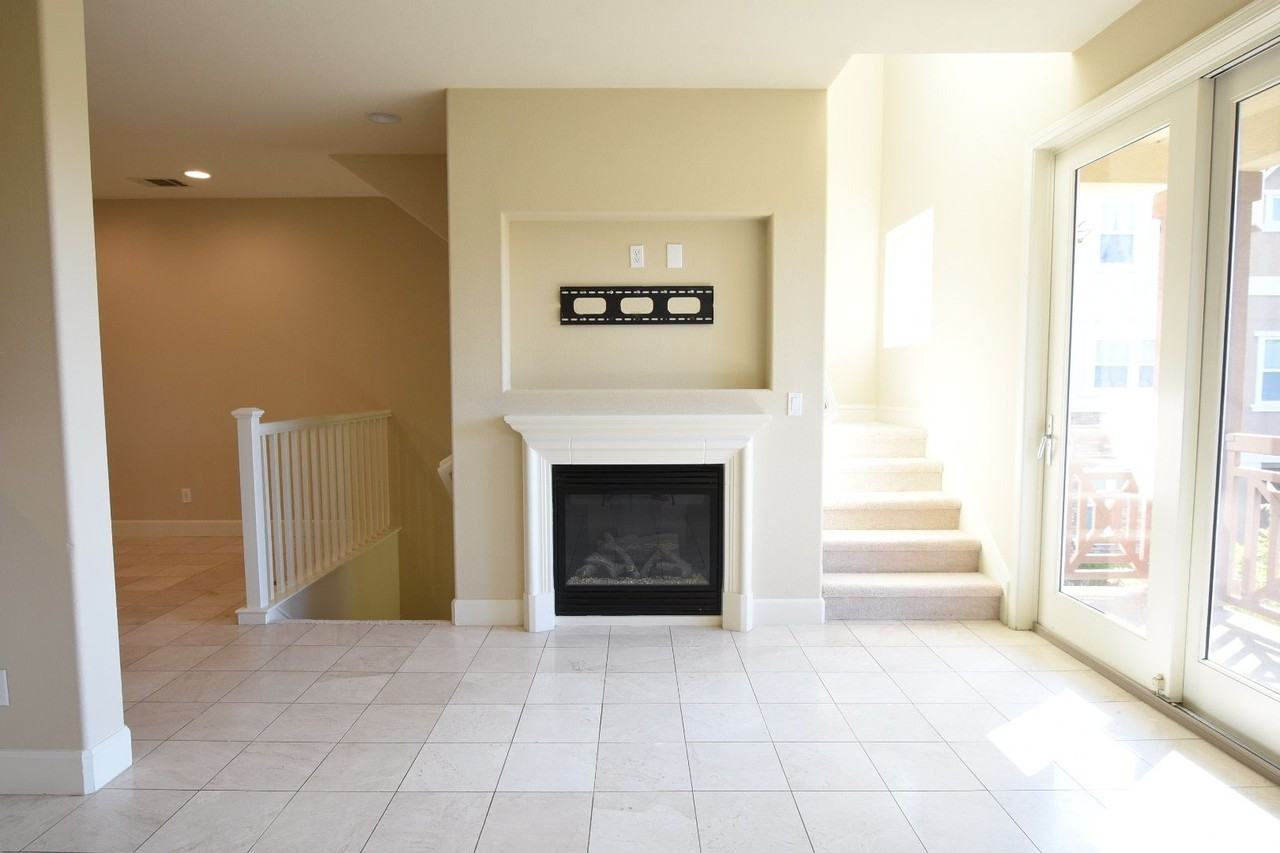 1227 Water Lily Way - Photo 7 of 14