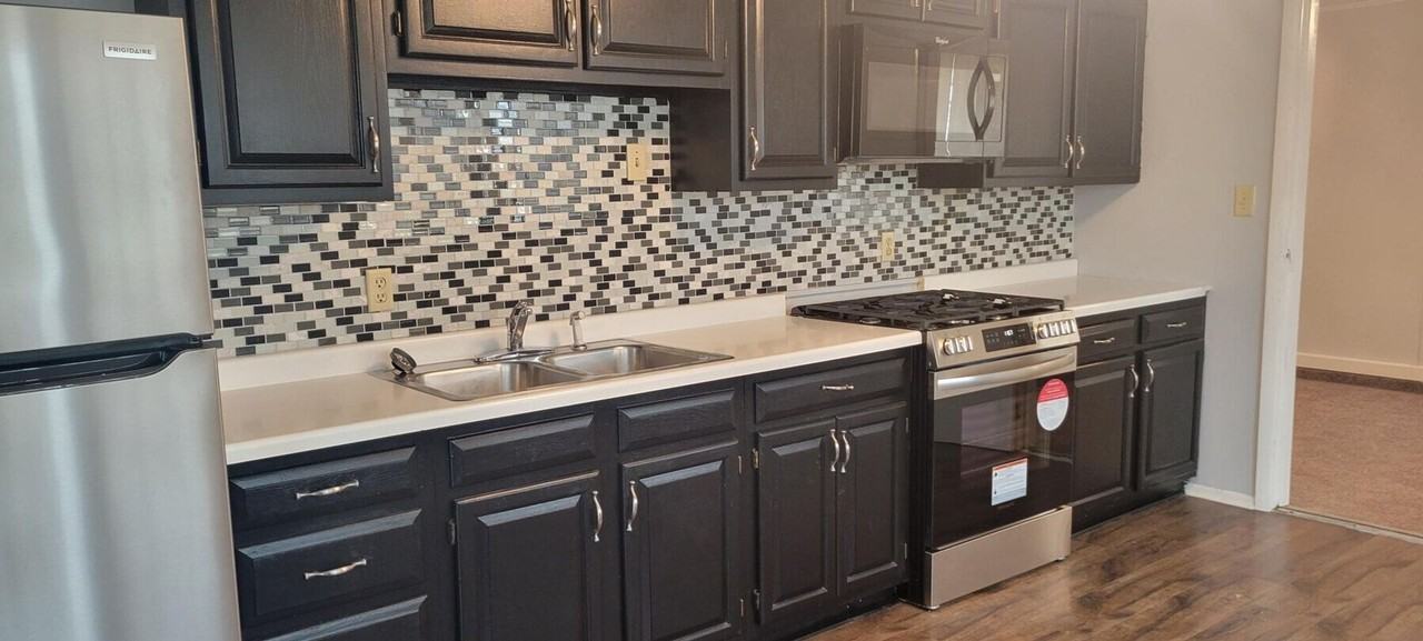 4145 N Camelot Dr - Photo 5 of 20