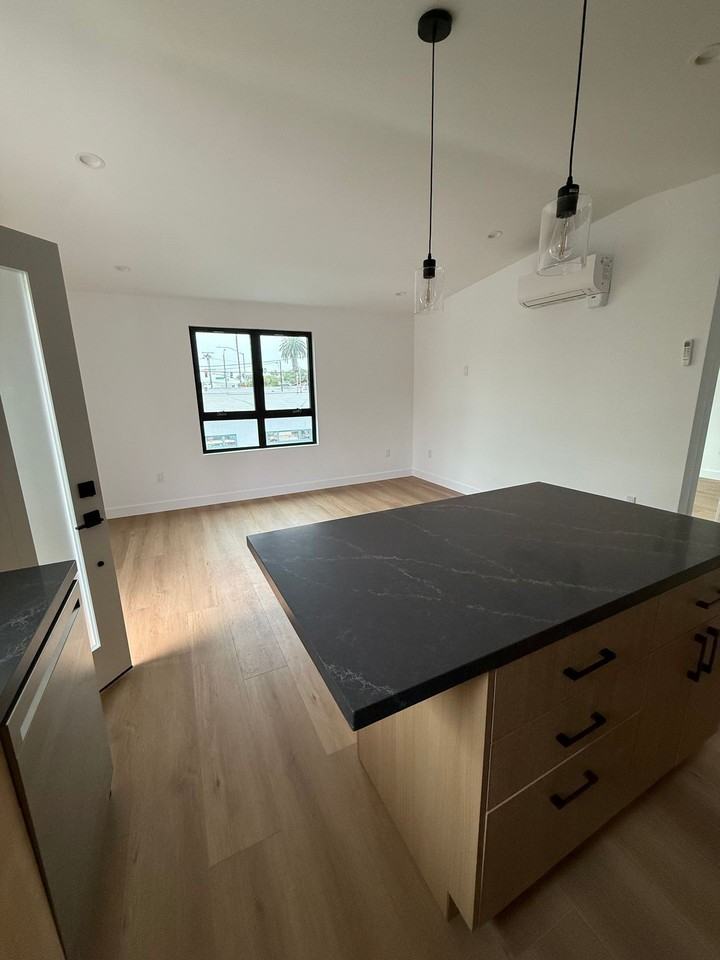 105 El Portal new units - Photo 2 of 9