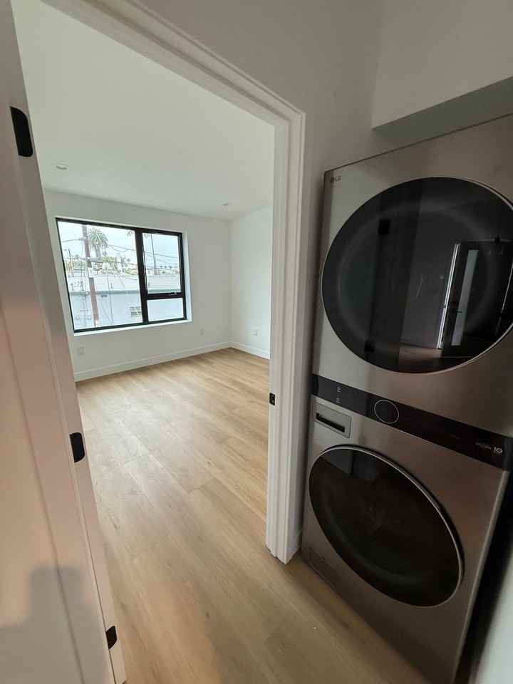105 El Portal new units - Photo 4 of 9