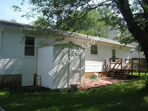 413 Howell Ave - Photo 2 of 27