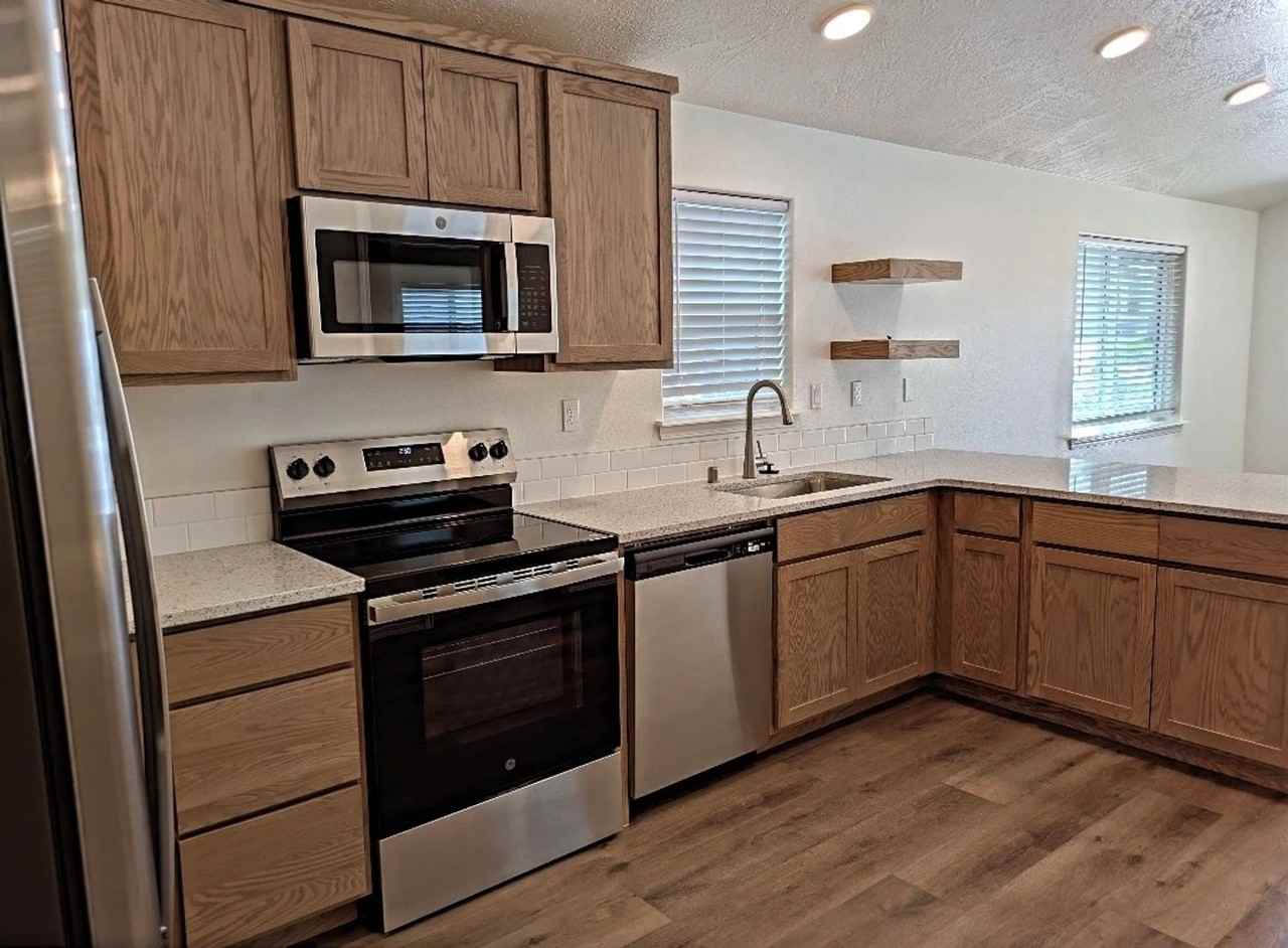 3683 S Quay St - Photo 7 of 11