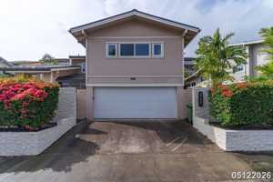 featured image of 98-1960 Kaulahao St